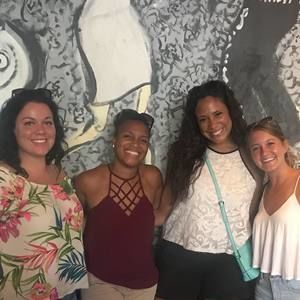 Meet your Posher, Laura